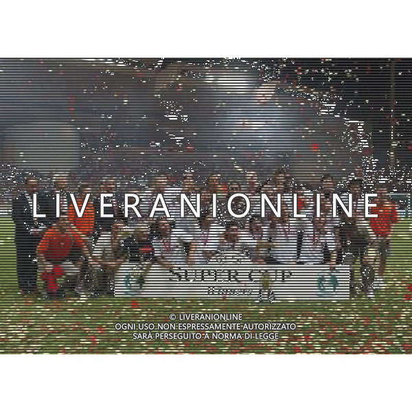 montercarlo 27/08/2004 super cup monaco porto-valencia nella foto valencia festeggia ag: aldo liverani-venewia