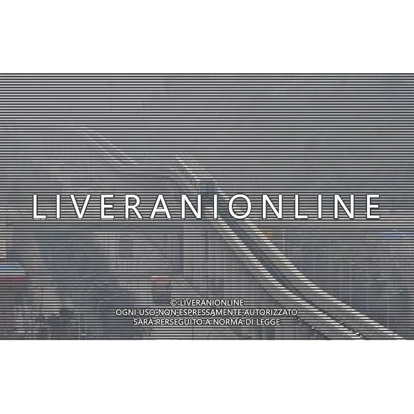 (121228) -- CHONGQING, Dec. 28, 2012 () -- Il Treno della monorotaia della linea numero 3 line di Chongqing nel sud ovest della Cina, Dec. 28, 2012 (/Liu Chan) (zn) ©Photoshot/AGENZIA ALDO LIVERANI SAS-ITALY ONLY - EDITORIAL USE ONLY