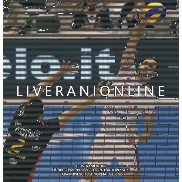 Del Monte Coppa Italia Serie A1 di Volley 2012 Semifinale 1 Milano - 29.12.2012 Itas Diatec Trentino-Tonno Calippo Vibo Valentia Nella Foto:osmany portuondo juantorena /Ph.Vitez-Ag. Aldo Liverani
