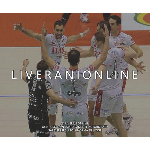 Del Monte Coppa Italia Serie A1 di Volley 2012 Semifinale 1 Milano - 29.12.2012 Itas Diatec Trentino-Tonno Calippo Vibo Valentia Nella Foto:esultanza trento /Ph.Vitez-Ag. Aldo Liverani