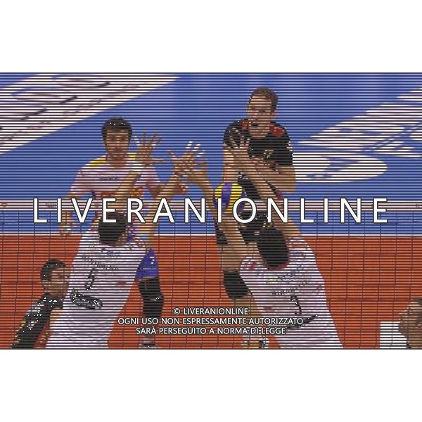 Del Monte Coppa Italia Serie A1 di Volley 2012 Semifinale 1 Milano - 29.12.2012 Itas Diatec Trentino-Tonno Calippo Vibo Valentia Nella Foto:tine urnaut /Ph.Vitez-Ag. Aldo Liverani