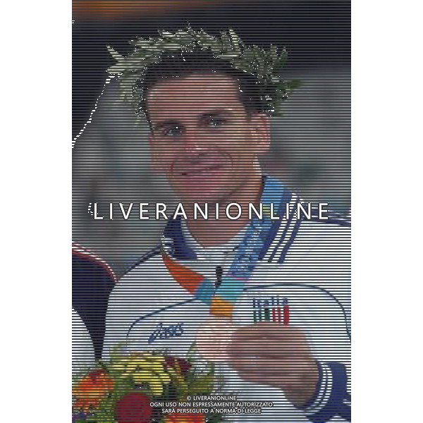 OLIMPIADI ATENE 2004 NELLA FOTO: GIBILISCO GIUSEPPE RICEVE LA MEDAGLIA DI BRONZO PH: LUZZANI/LIVERANI