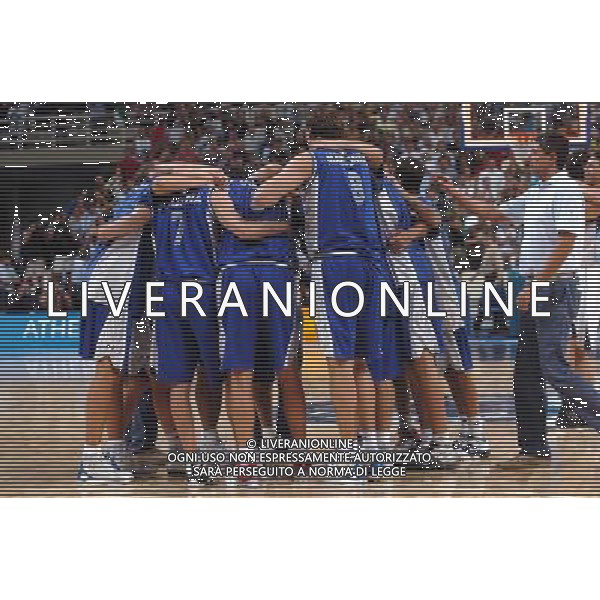 ATENE 28/08/04 -OLIMPIADI 2004- FINALE PALLACANERSTRO MASCHILE ITALIA-ARGENTINA NELLA FOTO:FESTEGGIAMENTI PH: LUZZANI/AG. ALDO LIVERANI