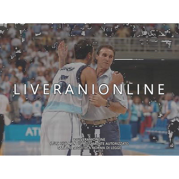 ATENE 28/08/04 -OLIMPIADI 2004- FINALE PALLACANERSTRO MASCHILE ITALIA-ARGENTINA NELLA FOTO:RECALCATI-GINOBILI PH: LUZZANI/AG. ALDO LIVERANI