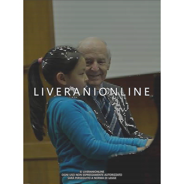 (130101) -- JERUSALEM, JAN.1, 2013 () -Il pianista Israeliano Arie Vardi suona a quattro mani con la pianista cine se di otto anni Wang Yalun durante la Cinese-Israeliana Piano Master Classes a Jerusalem Music Center on Jan.1, 2013. (/Yin Dongxun) ©Photoshot/AGENZIA ALDO LIVERANI SAS-ITALY ONLY - EDITORIAL USE ONLY
