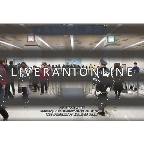 (121230) -- BEIJING, Dec. 30, 2012 () -- Photo taken on Dec. 30, 2012 shows the Jiaomen West Station of the newly-opened Phase II of Subway Line 10 in Beijing, capital of China. Beijing put four new subway lines into operation on Sunday, increasing its daily passenger capacity by about 1.5 million. The new lines have brought the number of subway lines in Beijing to 16, raising the capital city\'s total subway transport capacity to over 9 million passengers per day, said the Beijing Metro Company. (/Zhao Bing) (lmm) ©Photoshot/AGENZIA ALDO LIVERANI SAS-ITALY ONLY - EDITORIAL USE ONLY