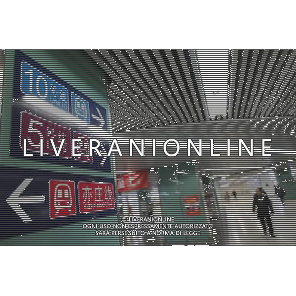 (121230) -- BEIJING, Dec. 30, 2012 () -- Photo taken on Dec. 30, 2012 shows the Songjiazhuang Station where the newly-opened Phase II of Subway Line 10 converges with the current Line 5 and Yizhuang Line, in Beijing, capital of China. Beijing put four new subway lines into operation on Sunday, increasing its daily passenger capacity by about 1.5 million. The new lines have brought the number of subway lines in Beijing to 16, raising the capital city\'s total subway transport capacity to over 9 million passengers per day, said the Beijing Metro Company. (/Yang Le) (lmm) ©Photoshot/AGENZIA ALDO LIVERANI SAS-ITALY ONLY - EDITORIAL USE ONLY