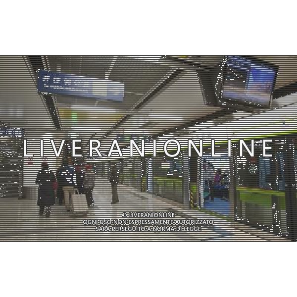 (121230) -- BEIJING, Dec. 30, 2012 () -- Photo taken on Dec. 30, 2012 shows the Beijing West Railway Station of the newly-opened northern section of Subway Line 9 in Beijing, capital of China. Beijing put four new subway lines into operation on Sunday, increasing its daily passenger capacity by about 1.5 million. The new lines have brought the number of subway lines in Beijing to 16, raising the capital city\'s total subway transport capacity to over 9 million passengers per day, said the Beijing Metro Company. (/Zhao Bing) (lmm) ©Photoshot/AGENZIA ALDO LIVERANI SAS-ITALY ONLY - EDITORIAL USE ONLY