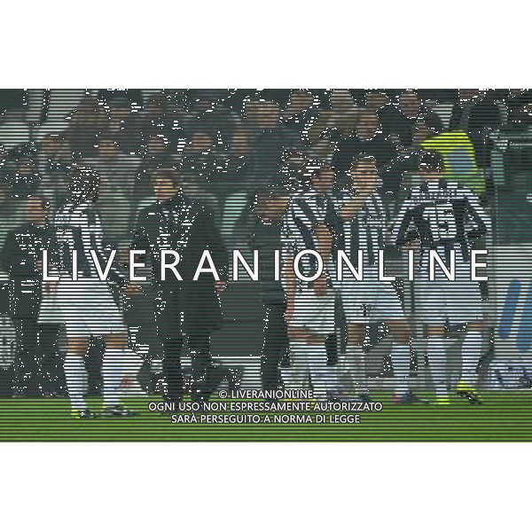 Coppa Italia TIM - Quarti di Finale Torino 9-01-2013 Juventus - Milan nella foto: Conte carica i giocatori per i supplementari foto Roberto Garavaglia - ag. Aldo Liverani sas