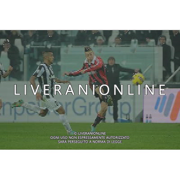Coppa Italia TIM - Quarti di Finale Torino 9-01-2013 Juventus - Milan nella foto: El Shaarawy al tiro foto Roberto Garavaglia - ag. Aldo Liverani sas