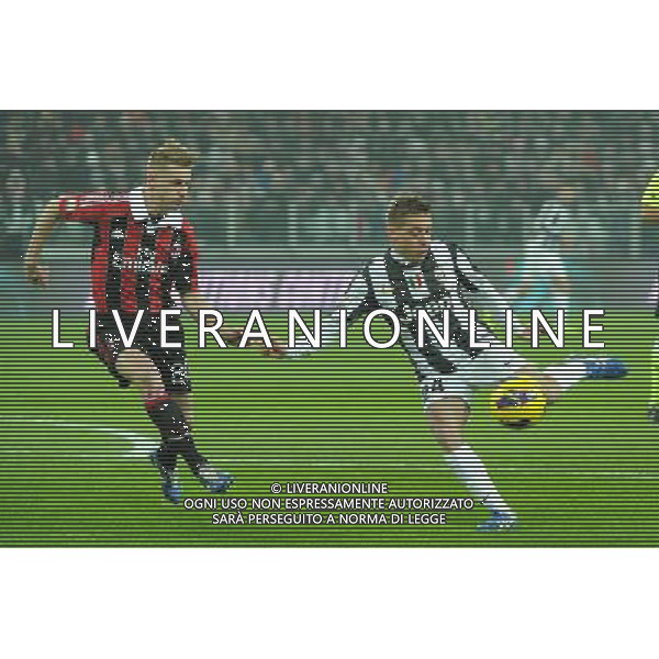 Coppa Italia TIM - Quarti di Finale Torino 9-01-2013 Juventus - Milan nella foto: Ignazio Abate (Milan) a SX ed Emanuele Giaccherini (Juventus) foto Roberto Garavaglia - ag. Aldo Liverani sas