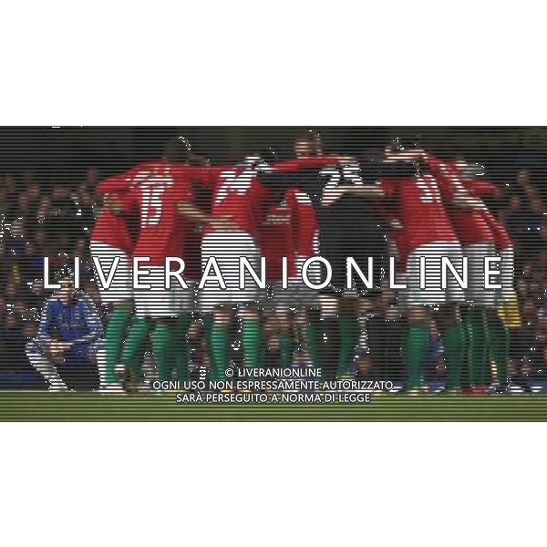 Chelsea\'s Fernando Torres looks at the Swansea City squad before the kick off Football - Football - Capital One Cup Semi-Final - Chelsea v Swansea City - Wednesday 9th January 2013 - Stamford Bridge - London © CameraSport - 43 Linden Ave. Countesthorpe. Leicester. England. LE8 5PG - Tel: +44 (0) 116 277 4147 - admin@camerasport.com - www.camerasport.com AG ALDO LIVERANI S A S ONLY ITALY