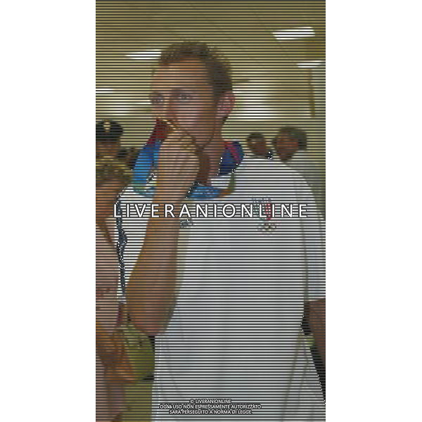 ARRIVO IN ITALIA DI STEFANO BALDINI MEDAGLIA D\' ORO MARATONA ATENE 2004 FOTO AG ALDO LIVERANI