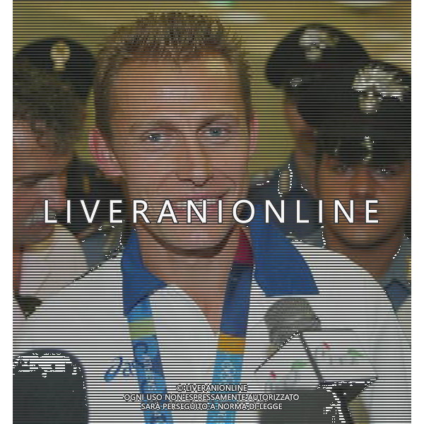 ARRIVO IN ITALIA DI STEFANO BALDINI MEDAGLIA D\' ORO MARATONA ATENE 2004 FOTO AG ALDO LIVERANI