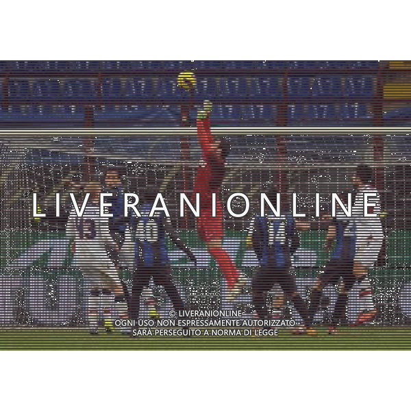 MILANO, 15-01-2013 / å©FOTO GIORGIO RAVEZZANI COPPA ITALIA TIM INTER-BOLOGNA NELLA FOTO : HANDANOVIC AG ALDO LIVERANI S A S