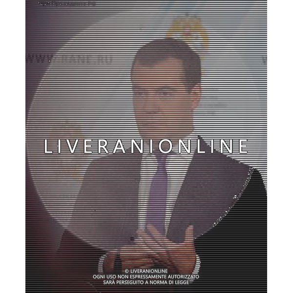 (130117) -- MOSCOW, Jan. 17, 2013 () -- Russian Prime Minister Dmitry Medvedev addresses the Gaidar forum in Moscow, Russia, Jan. 16, 2013. Participation in the BRICS was the most promising route for Russia\'s integration into the global economy, Prime Minister Dmitry Medvedev said Wednesday at the ongoing Gaidar forum. (/Jiang Kehong) (lmm) ©photoshot/AGENZIA ALDO LIVERANI SAS - ITALY ONLY - Riunione di uomini d\'affari russi e internazionali ed esperti per discutere l\'integrazione della Russia nell\'economia mondiale al forum Internazionale Gaidar a Mosca, Russia, 16 gennaio 2013.