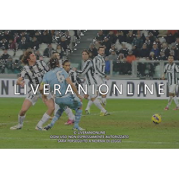Coppa Italia TIM - Semifinale gara di andata Torino 22-01-2013 Juventus - Lazio nella foto: Mauri segna 1 a 1 Lazio foto Roberto Garavaglia - ag. Aldo Liverani sas