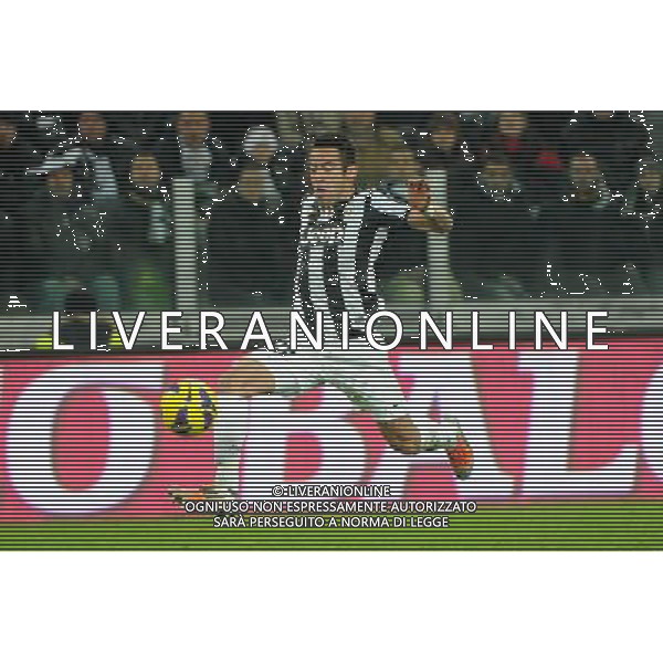 Coppa Italia TIM - Semifinale gara di andata Torino 22-01-2013 Juventus - Lazio nella foto: Mauricio Isla (Juventus) foto Roberto Garavaglia - ag. Aldo Liverani sas