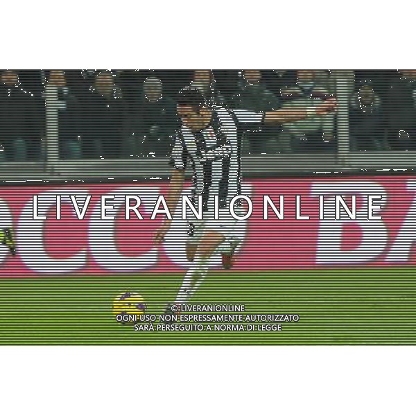 Coppa Italia TIM - Semifinale gara di andata Torino 22-01-2013 Juventus - Lazio nella foto: Mauricio Isla (Juventus) foto Roberto Garavaglia - ag. Aldo Liverani sas