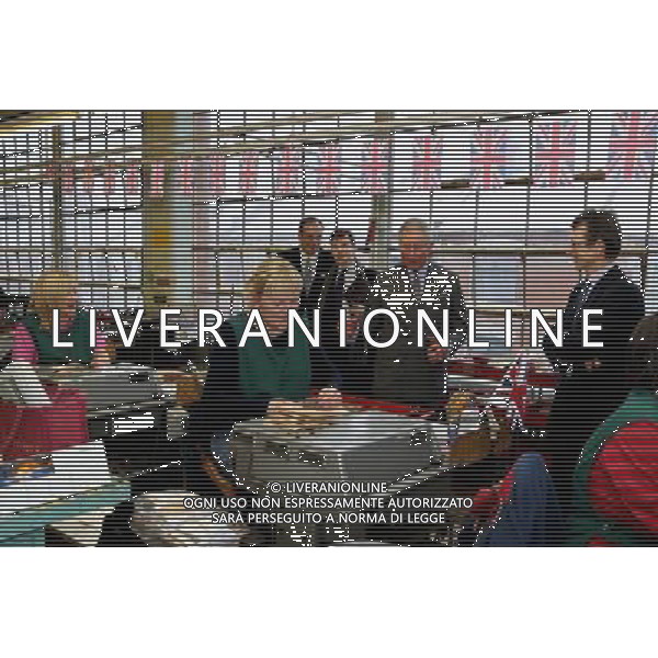 Prince of Wales during a tour of footwear manufacturers Crockett \' Jones in Northampton. ©photoshot/AGENZIA ALDO LIVERANI SAS - ITALY ONLY - REALI INGLESI: Il Principe Carlo d\'inghilterra incontra i produttori di calzature e scarpe Crockett \' Jones a Northampton