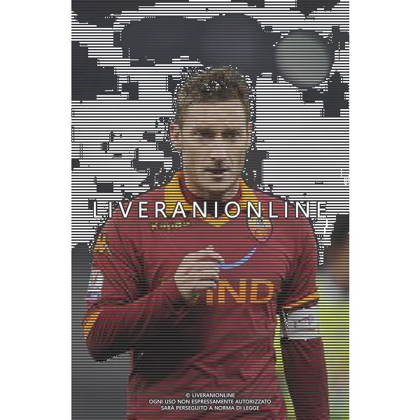 Roma - 23/01/2013 - Stadio Olimpico - TIM CUP 2012-2013 - semifinale andata - Roma vs Inter - nella foto: Francesco Totti å© Fabrizio Corradetti - Ag. Aldo Liverani sas