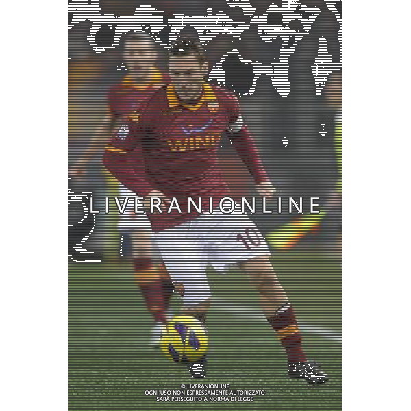 Roma - 23/01/2013 - Stadio Olimpico - TIM CUP 2012-2013 - semifinale andata - Roma vs Inter - nella foto: Francesco Totti å© Fabrizio Corradetti - Ag. Aldo Liverani sas