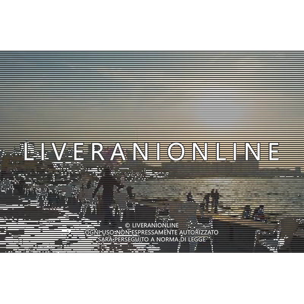 (130124) -- ALEXANDRIA, Jan. 24, 2013 () -- A vendor sells balloons on a street in Alexandria, Egypt, Jan. 24, 2013, on the eve of the second anniversary of the unrest that toppled former president Hosni Mubarak. (/Qin Haishi) ©photoshot/AGENZIA ALDO LIVERANI SAS - ITALY ONLY - La vita quotidiana degli egiziani della citta\' di Alessandria d\'Egitto, 24 gennaio 2013, alla vigilia del secondo anniversario della rivolta che ha rovesciato l\'ex il presidente Hosni Mubarak.