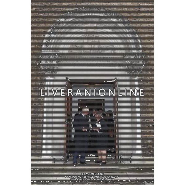  Prince Charles The Prince of Wales during a visit to St Anselm\'s Church, and to learn about the community charity project Pathways at Kennington Cross in London ©photoshot/AGENZIA ALDO LIVERANI SAS - ITALY ONLY - REALI INGLESI: Il principe Carlo d\'inghilterra con la moglie Camilla