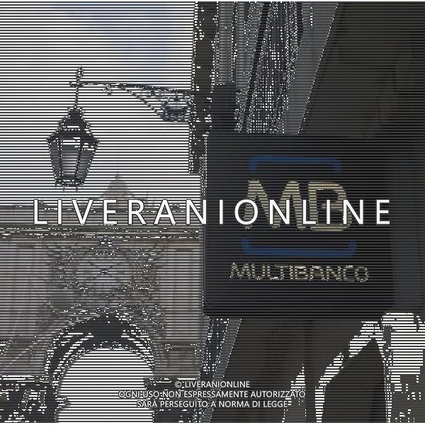 PORTUGAL LIsbon -- 21 Dec 2012 -- A sign on a branch of the Portuguese bank Multibanco in Lisbon Portugal -- Picture by Jonathan Mitchell/Lightroom Photos ©photoshot/AGENZIA ALDO LIVERANI SAS - ITALY ONLY - Vedute della citta\' di Lisbona in Portogallo