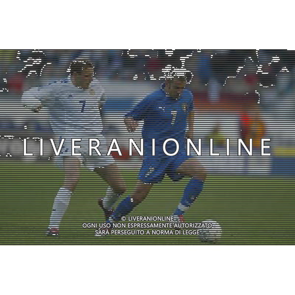 Helsinki 11/06/2003 finlandia - italia qualificazioni europei nella foto MIKA NURMELA E ALESSANDRO DEL PIERO foto nando vescusio/agenzia aldo liverani