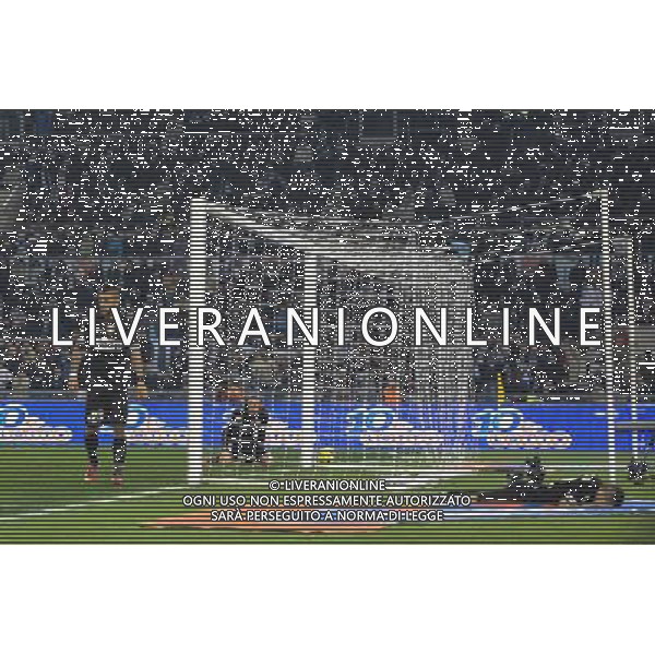 Roma - 29/01/2013 - Stadio Olimpico - TIM CUP 2012-2013 - semifinale ritorno - Lazio vs Juventus - nella foto: la delusione della juventus Â© Fabrizio Corradetti - Ag. Aldo Liverani sas