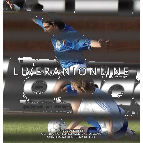 Helsinki 10/06/2003 finlandia - italia qualificazioni europei nella foto andrea gasbarroni ed il finlandese harri haapaniemi foto nando vescusio/agenzia aldo liverani