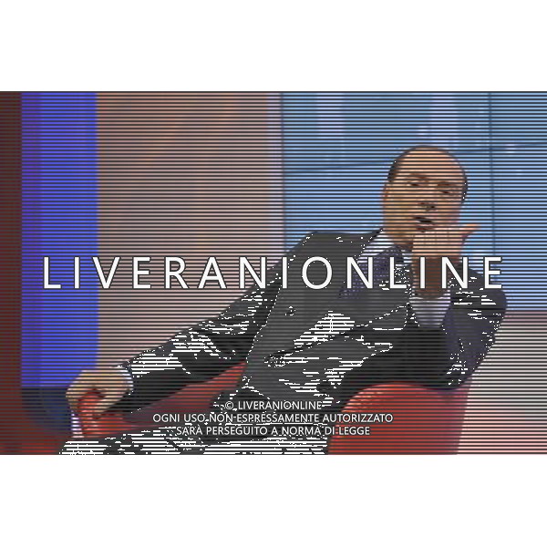 Silvio Berlusconi ospite della trasmissione televisiva L\'aria che tira a La7 - Roma 04 febbraio 2013 ©Corradetti/AGENZIA ALDO LIVERANI SAS