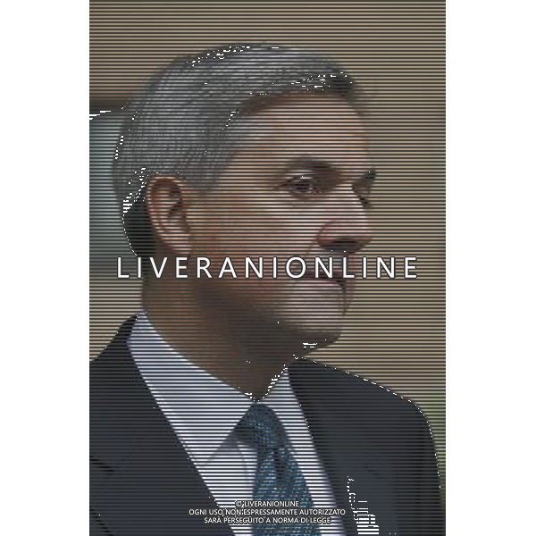 Britain\'s former energy secretary Chris Huhne leaves Southwark Crown Court in London Britain 04 February 2013. Former cabinet minister Chris Huhne has pleaded guilty to perverting the course of justice over claims his ex-wife Vicky Pryce took speeding points for him a decade ago.The Liberal Democrat MP, 58, changed his plea on the first day of his trial at Southwark Crown Court. Mr Huhne said outside court he will be standing down as MP for Eastleigh. ©photoshot/AGENZIA ALDO LIVERANI SAS - ITALY ONLY - L\'ex segretario Britannico all\'energia Chris Huhne e la sua compagna Carina Trimingham arrivano a Southwark Crown Court a Londra, Gran Bretagna 4 febbraio, 2013 per un processo a suo carico