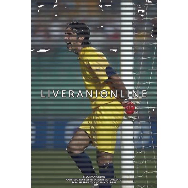 Palermo 04/09/2004 Italia - Norvegia qualificazioni mondiali 2006 nella foto gianluigi buffon foto filippo venezia/agenzia aldo liverani