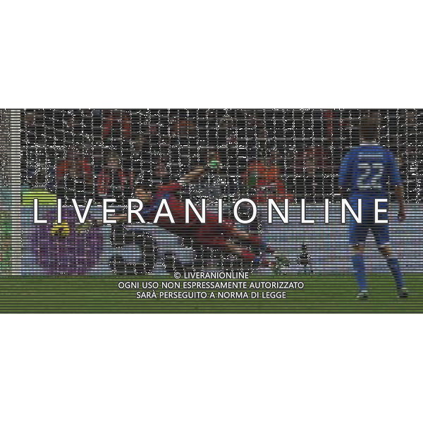 Gara Amichevole Amsterdam - 06.02.2013 Olanda-Italia Nella Foto:parata di buffon /Ph.Vitez-Ag. Aldo Liverani