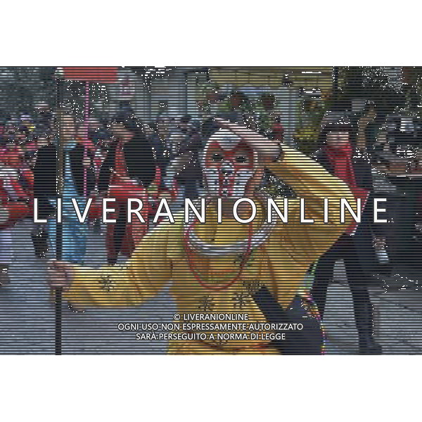 (130210) -- MILAN, Feb. 10, 2013 () -- People take part in a parade celebrating the Chinese Lunar New Year in Milan, Italy, on Feb. 10, 2013. (/Song Jian) ©photoshot/AGENZIA ALDO LIVERANI SAS - ITALY ONLY - La gente prende parte a una parata per celebrare il nuovo capodanno lunare cinese a Milano, Italia, il 10 febbraio 2013.