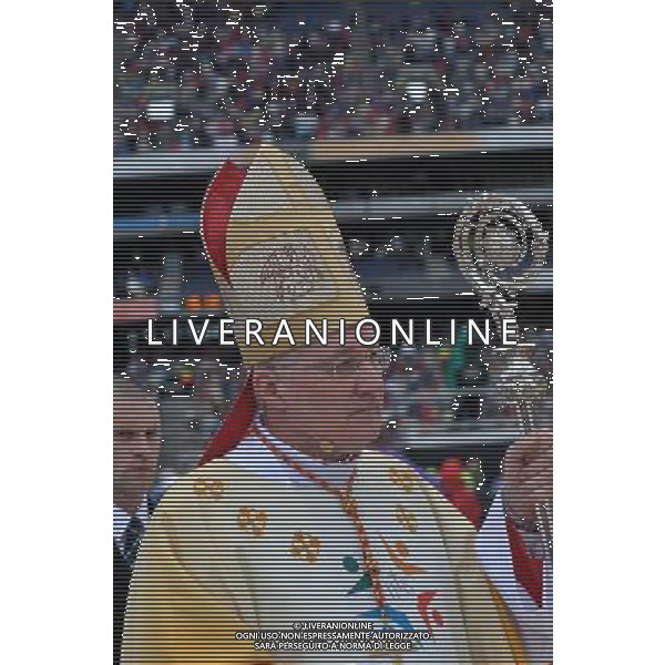 Papal Legate, Cardinal Marc Ouellet, at The Closing ceremony, Statio Orbis, of the 50th Eucharistic Congress, Croke Park, Dublin 17/06/2012 Cardinal Marc Ouellet is rumoued to be in the running to become Pope ©photohsot/AGENZIA ALDO LIVERANI SAS - ITALY ONLY - Il Cardinale Marc Ouellet, alla cerimonia di chiusura, Statio Orbis, del 50mo Congresso Eucaristico, Croke Park, Dublino 17/06/2012 Il Cardinale Marc Ouellet e\' candidato alla corsa per diventare Papa 