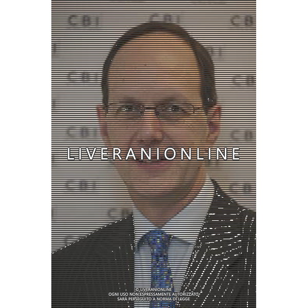 Director-General John Cridland, pose for a photograph at a press briefing Ahead of tomorrow\'s publication of the CBI\'s quarterly survey forecasting ©photoshot/AGENZIA ALDO LIVERANI SAS - ITALY ONLY - Conferenza stampa alla vigilia della pubblicazione delle previsioni economiche di indagine trimestrale della CBI
