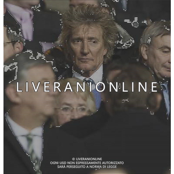 12/02/13 UEFA CHAMPIONS LEAGUE CELTIC v JUVENTUS CELTIC PARK - GLASGOW Rod Stewart takes his place in the stand ©/AGENZIA ALDO LIVERANI SAS - ITALY ONLY - EDITORIAL USE ONLY