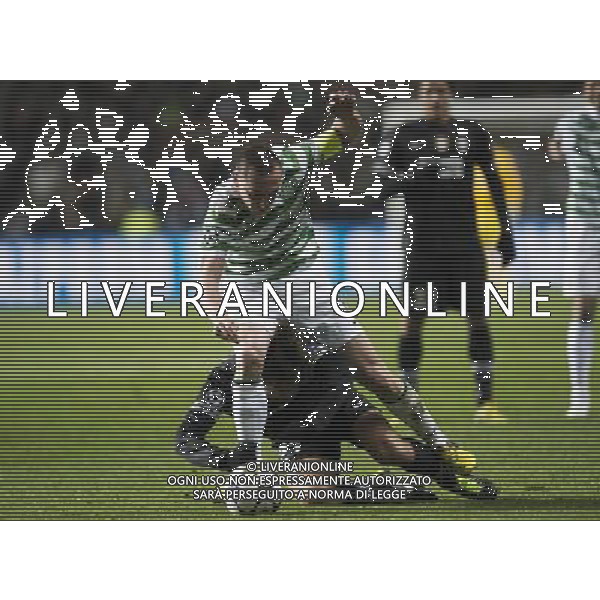 12/02/13 UEFA CHAMPIONS LEAGUE CELTIC v JUVENTUS CELTIC PARK - GLASGOW Celtic captain Scott Brown (top) challenges Andrea Pirlo ©/AGENZIA ALDO LIVERANI SAS - ITALY ONLY - EDITORIAL USE ONLY