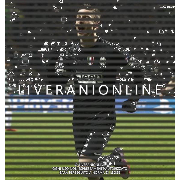 12/02/13 UEFA CHAMPIONS LEAGUE CELTIC v JUVENTUS CELTIC PARK - GLASGOW Juventus star Claudio Marchisio celebrates after scoring his side\'s second goal of the game ©/AGENZIA ALDO LIVERANI SAS - ITALY ONLY - EDITORIAL USE ONLY
