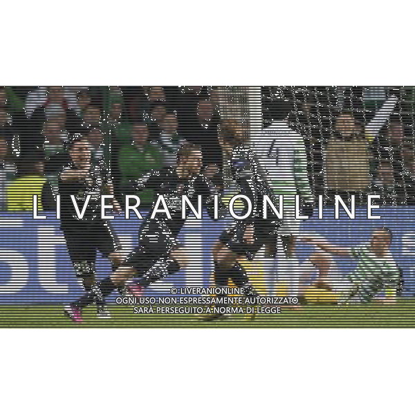 12/02/13 UEFA CHAMPIONS LEAGUE CELTIC v JUVENTUS CELTIC PARK - GLASGOW Juventus\' Claudio Marchisio (2nd from left) celebrates his goal ©/AGENZIA ALDO LIVERANI SAS - ITALY ONLY - EDITORIAL USE ONLY