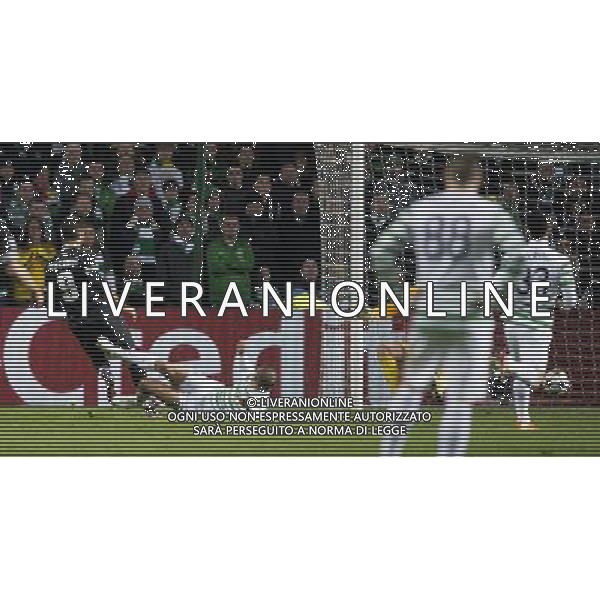 12/02/13 UEFA CHAMPIONS LEAGUE CELTIC v JUVENTUS CELTIC PARK - GLASGOW Juventus striker Mirko Vucinic (left) scores his side\'s third goal ©/AGENZIA ALDO LIVERANI SAS - ITALY ONLY - EDITORIAL USE ONLY
