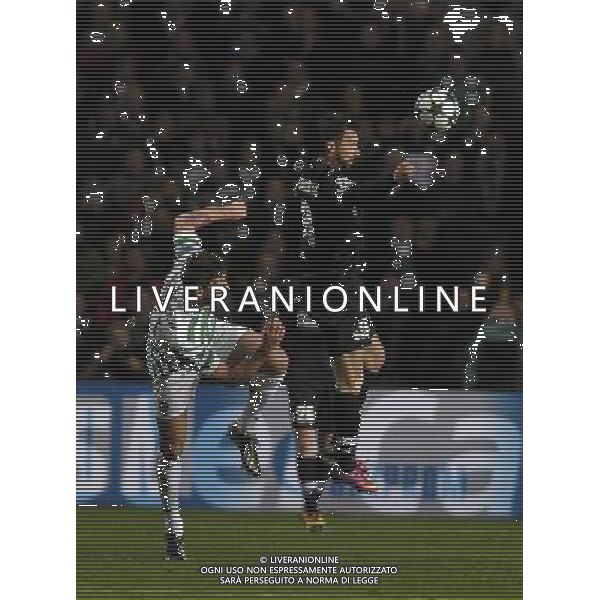 Celtic Park Glasgow Celtic v Juventus (0-3) Champions League First knockout round 12/02/13 Charlie Mulgrew (Celtic) Mirko Vucinic (Juventus) Photo: Roger Parker Fotosports International AG ALDO LIVERANI S A S ONLY ITALY