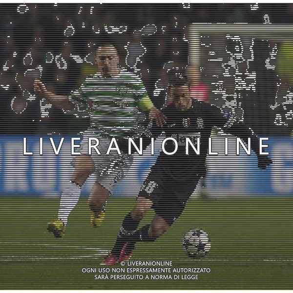 Celtic Park Glasgow Celtic v Juventus Champions League First knockout round 12/02/13 Scott Brown (Celtic) Claudio Marchisio (Juventus) Photo: Roger Parker Fotosports International AG ALDO LIVERANI S A S ONLY ITALY