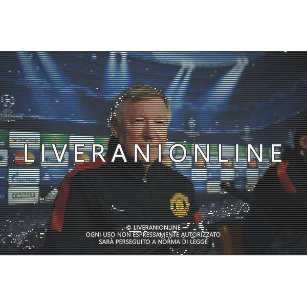 Sir Alex Ferguson Manager during press conference at the Santiago Bernabeu Stadium Manchester United 2012/13 Preview to tomorrow night\'s champions league match between Real Madrid Vs Manchester United 12/02/13 The Champions League Photo: Robin Parker Fotosports International AG ALDO LIVERANI S A S ONLY ITALY