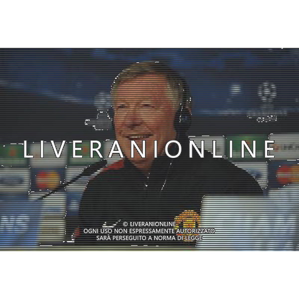 Sir Alex Ferguson Manager during press conference at the Santiago Bernabeu Stadium Manchester United 2012/13 Preview to tomorrow night\'s champions league match between Real Madrid Vs Manchester United 12/02/13 The Champions League Photo: Robin Parker Fotosports International AG ALDO LIVERANI S A S ONLY ITALY