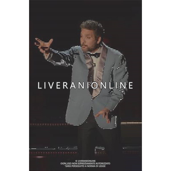 63mo Festival della canzone italiana di Sanremo Seconda Serata 13 febbraio 2013 nella foto Giuseppe (Beppe) Fiorello ©/AGENZIA ALDO LIVERANI SAS