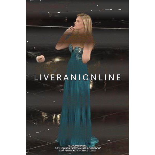 63mo Festival della canzone italiana di Sanremo Seconda Serata 13 febbraio 2013 nella foto Bar Refaeli ©/AGENZIA ALDO LIVERANI SAS